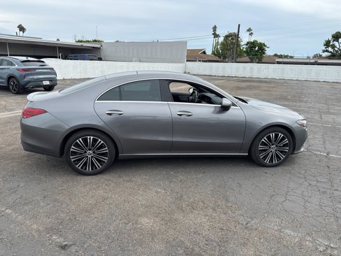 Used 2021 Mercedes-Benz CLA 250 image 2