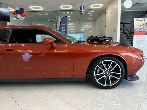 Used 2021 Dodge Challenger R/T w/ Plus Package image 7