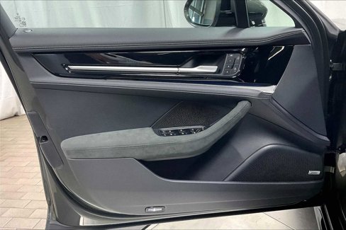 New 2025 Porsche Panamera 4 image 22
