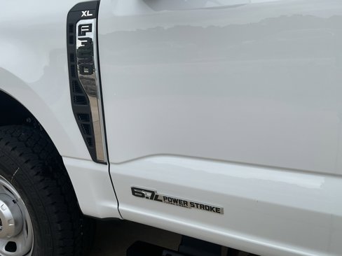 New 2025 Ford F350 XL image 7