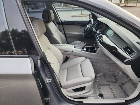 Used 2011 BMW 550i Gran Turismo image 25