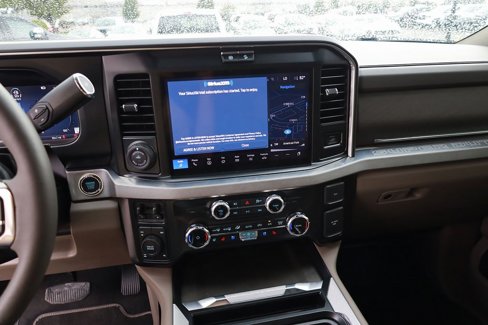 Used 2025 Ford F350 Platinum w/ Platinum Plus Package image 19