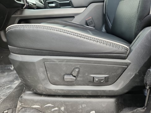 New 2025 RAM 2500 Laramie image 14