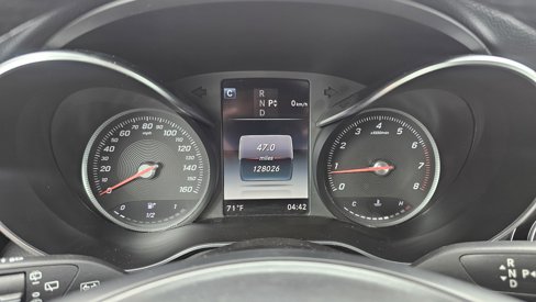 Used 2019 Mercedes-Benz GLC 300 w/ Premium Package image 41