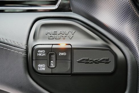 Used 2023 RAM 2500 Limited image 30