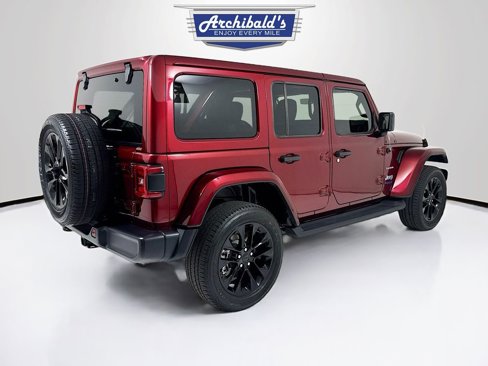 Used 2021 Jeep Wrangler Unlimited Sahara w/ Cold Weather Group image 7