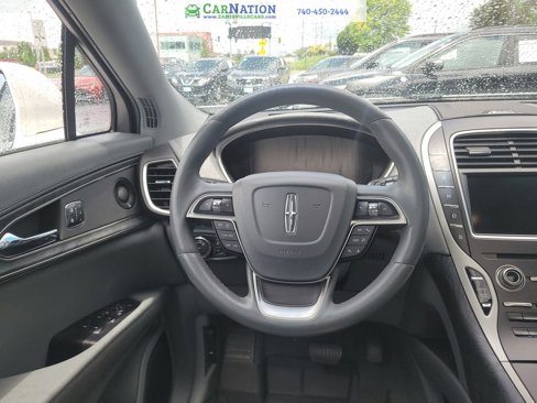 Used 2019 Lincoln Nautilus Reserve image 27
