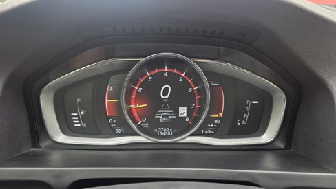 Used 2018 Volvo S60 T5 Inscription Platinum image 41