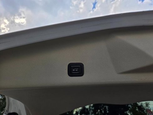 Used 2015 Cadillac SRX Premium image 38