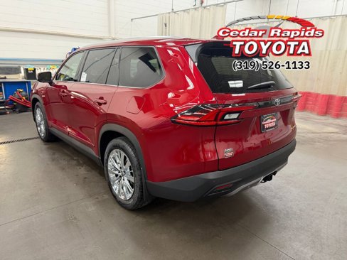 New 2026 Toyota Grand Highlander Platinum image 3