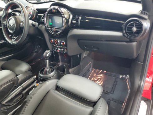 Used 2019 MINI Cooper S w/ Signature Upholstery Package image 28