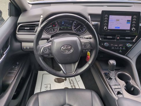 Used 2023 Toyota Camry SE image 15
