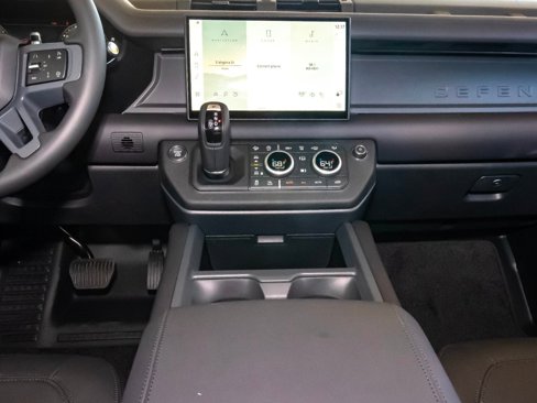 New 2025 Land Rover Defender 110 X-Dynamic SE image 23