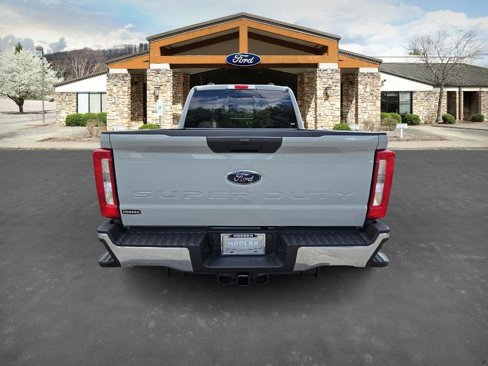New 2025 Ford F250 XLT w/ FX4 Off-Road Package image 6