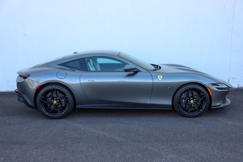 Certified 2024 Ferrari Roma image 3