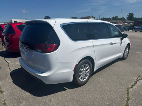 New 2026 Chrysler Voyager LX image 8