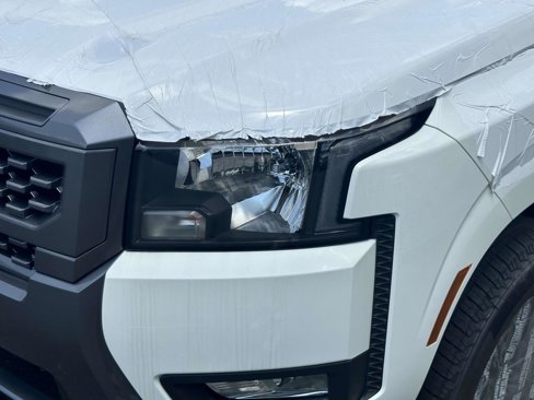 Used 2025 Nissan Frontier SV w/ SV Convenience Package image 8