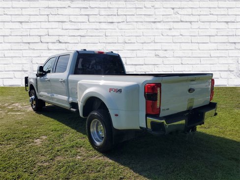 Used 2024 Ford F350 Lariat w/ Lariat Ultimate Package image 3
