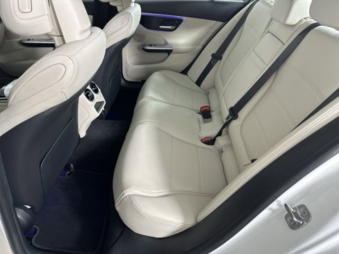 Used 2025 Mercedes-Benz C 300 Sedan image 22