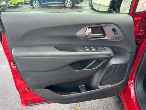 New 2026 Chrysler Pacifica Select image 24