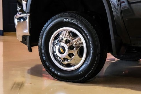 Used 2023 Chevrolet Silverado 3500 LT image 50