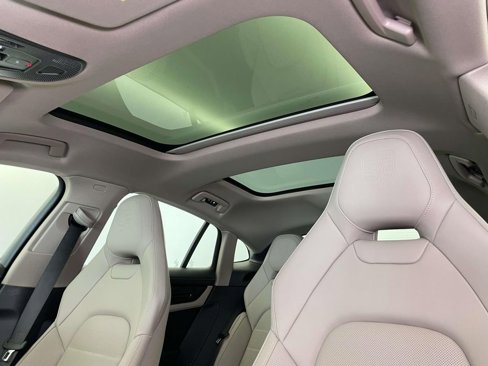 New 2025 Porsche Panamera image 18