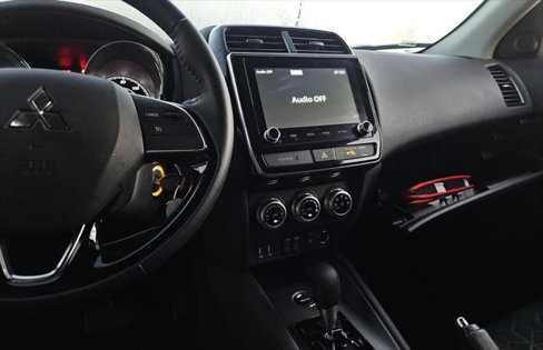 Used 2025 Mitsubishi Outlander Sport AWD image 14