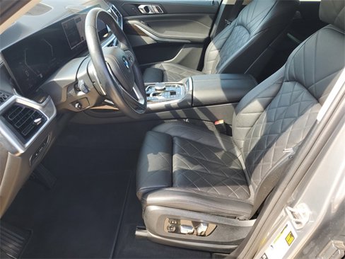 Used 2024 BMW X7 xDrive40i image 5