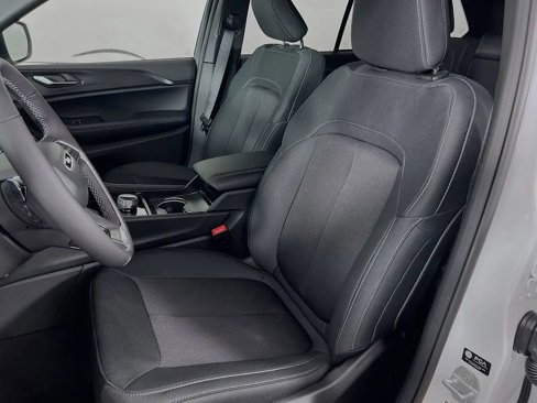 New 2025 Jeep Grand Cherokee Laredo X w/ Luxury Tech Group I image 21