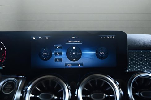 Used 2024 Mercedes-Benz GLB 250 image 16