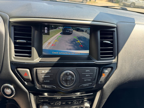 Used 2019 Nissan Pathfinder SV image 27