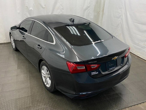 Used 2018 Chevrolet Malibu LT image 7