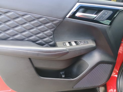 Used 2023 Mitsubishi Outlander SEL image 10