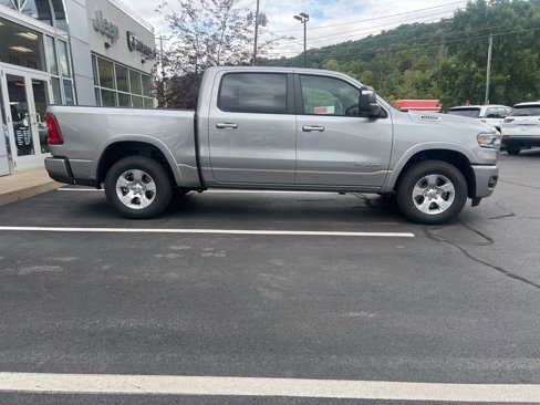 New 2026 RAM 1500 4x4 Crew Cab image 6