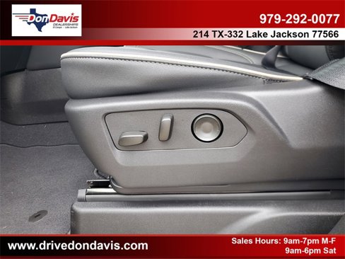 New 2026 GMC Yukon Elevation image 18