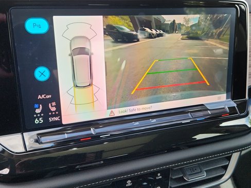 New 2025 Volkswagen Atlas SEL image 28
