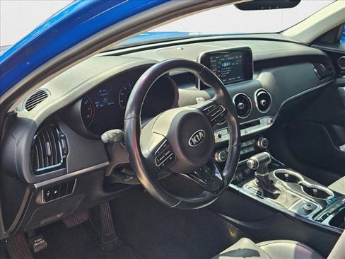 Used 2018 Kia Stinger image 10