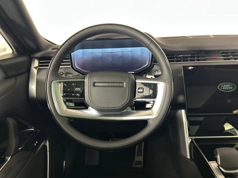 New 2025 Land Rover Range Rover SE image 4