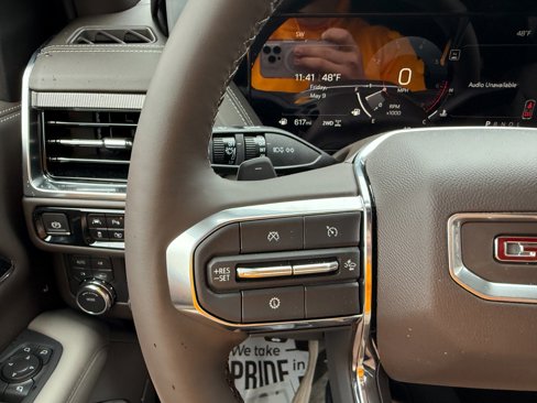 New 2025 GMC Yukon XL Elevation image 30