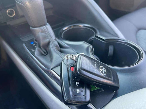 Used 2018 Toyota Camry LE w/ Convenience Package image 35