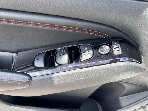 Used 2023 Nissan Altima 2.5 SR image 16