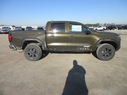 New 2025 GMC Canyon Elevation w/ Convenience Package image 3