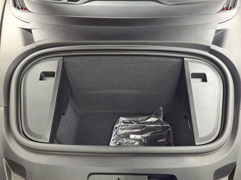 Certified 2025 Porsche Taycan 4S image 20