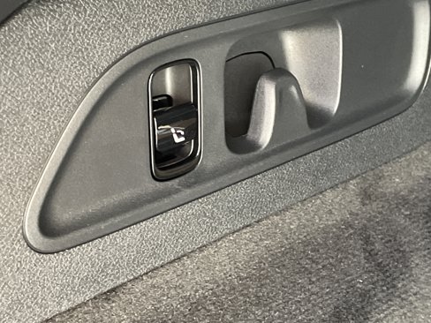New 2026 Mercedes-Benz E 53 AMG 4MATIC Sedan image 10