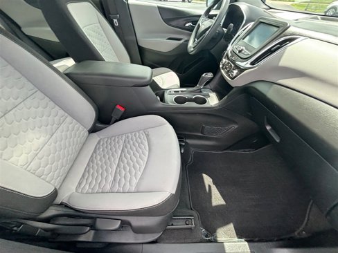 Used 2018 Chevrolet Equinox LS image 27