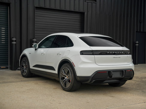 New 2025 Porsche Macan 4S Electric image 3
