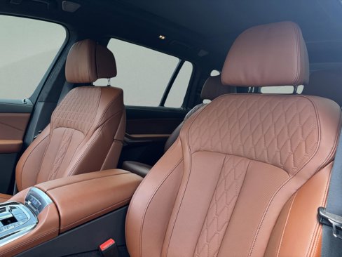 New 2026 BMW X7 M60i image 23