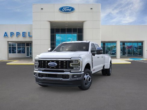 New 2026 Ford F350 4x4 Crew Cab DRW Super Duty image 3
