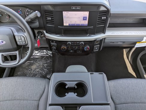 New 2026 Ford F250 4x4 Crew Cab Super Duty image 17