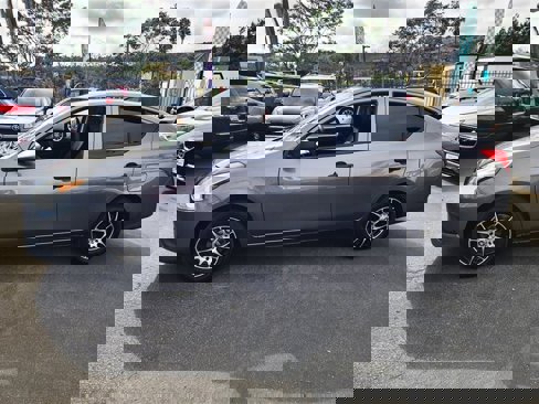 Used 2018 Nissan Versa S image 17